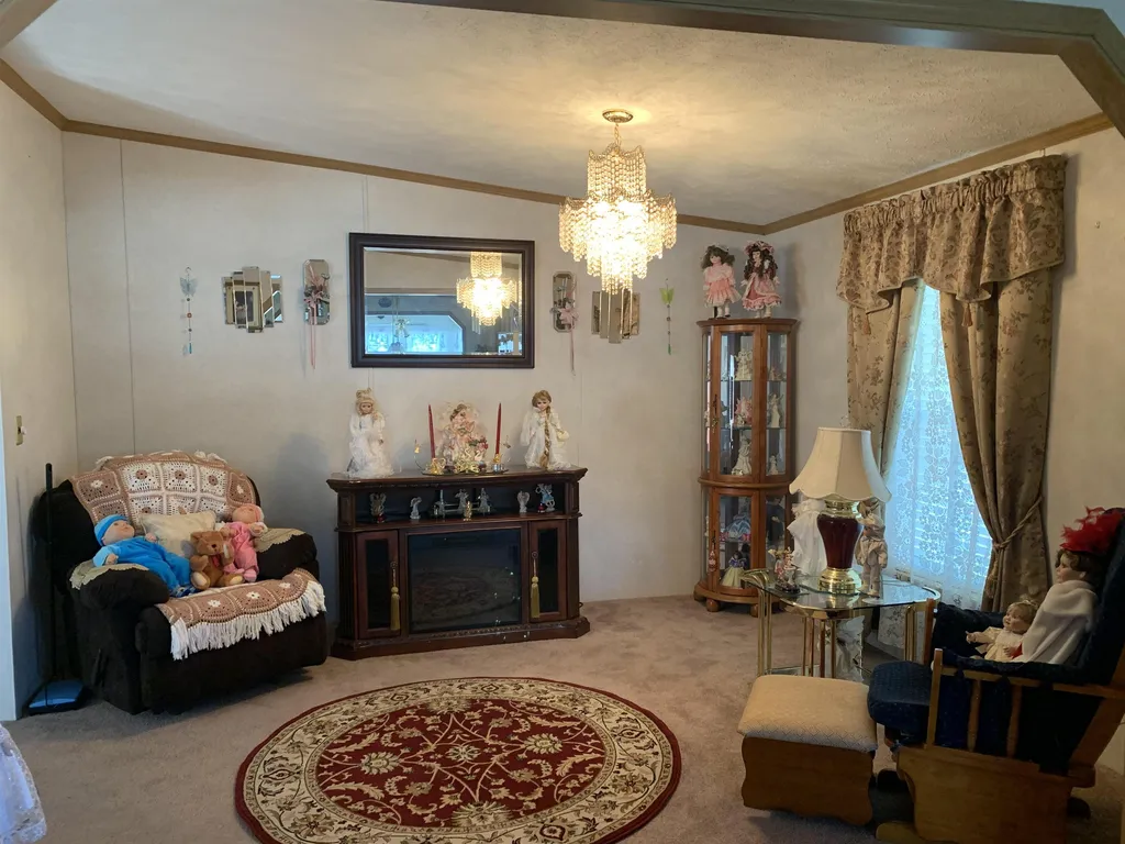 28 Spruce Drive Belmont NH 03220