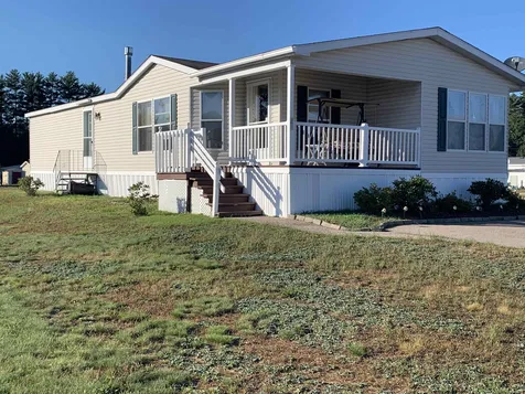 28 Spruce Drive Belmont NH 03220