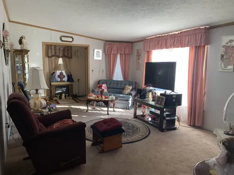 28 Spruce Drive Belmont NH 03220