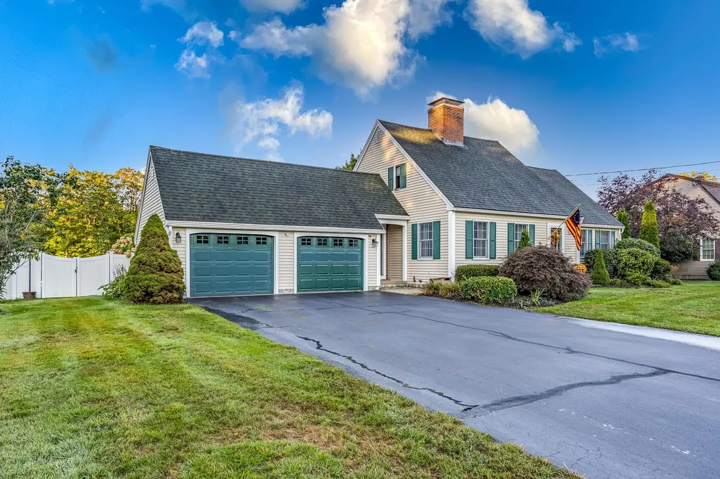4 Pray Street Rochester NH 03868