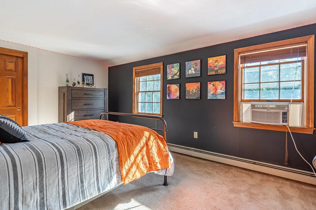 4 Pray Street Rochester NH 03868