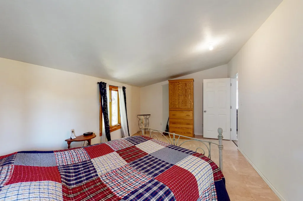 22 Nyberg Road Bristol NH 03222