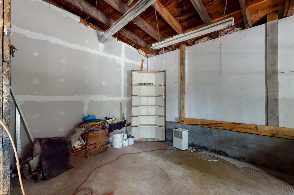 22 Nyberg Road Bristol NH 03222