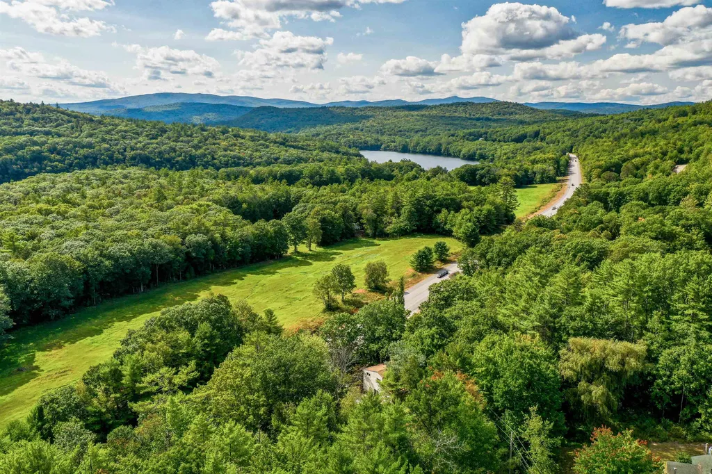 22 Nyberg Road Bristol NH 03222