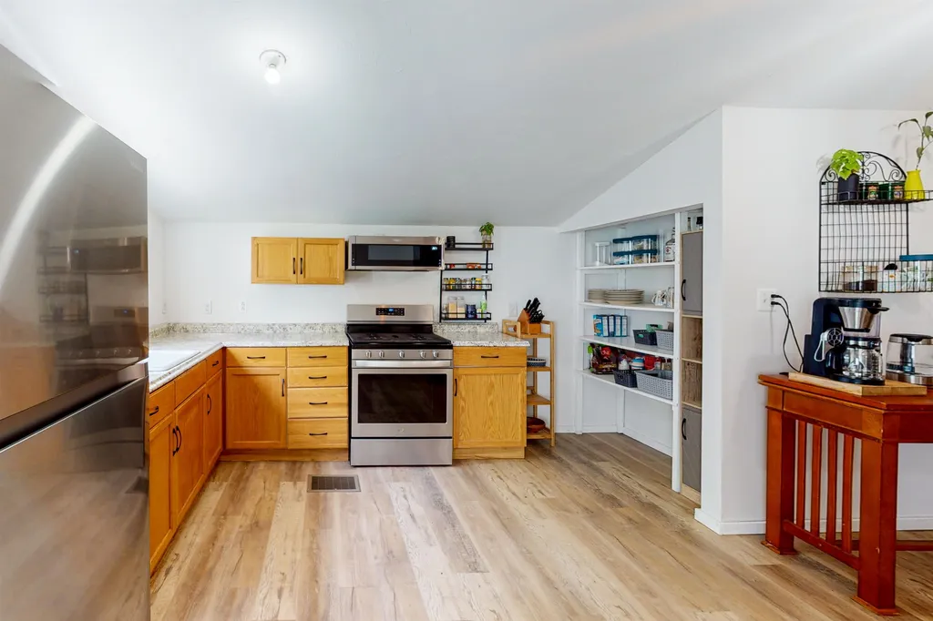 22 Nyberg Road Bristol NH 03222