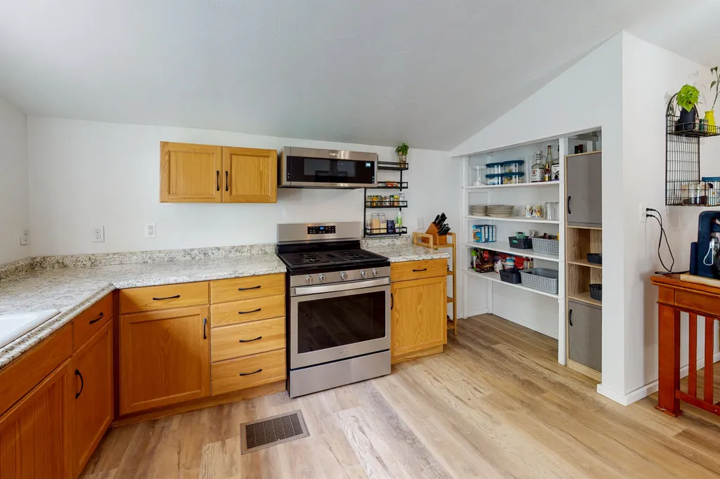 22 Nyberg Road Bristol NH 03222
