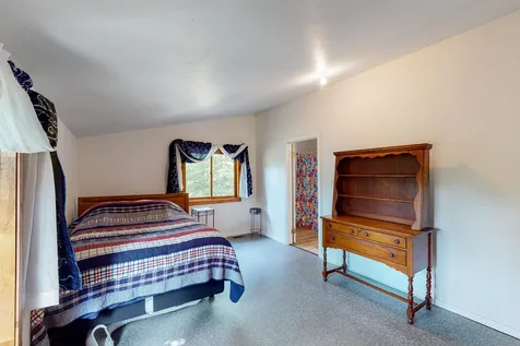 22 Nyberg Road Bristol NH 03222