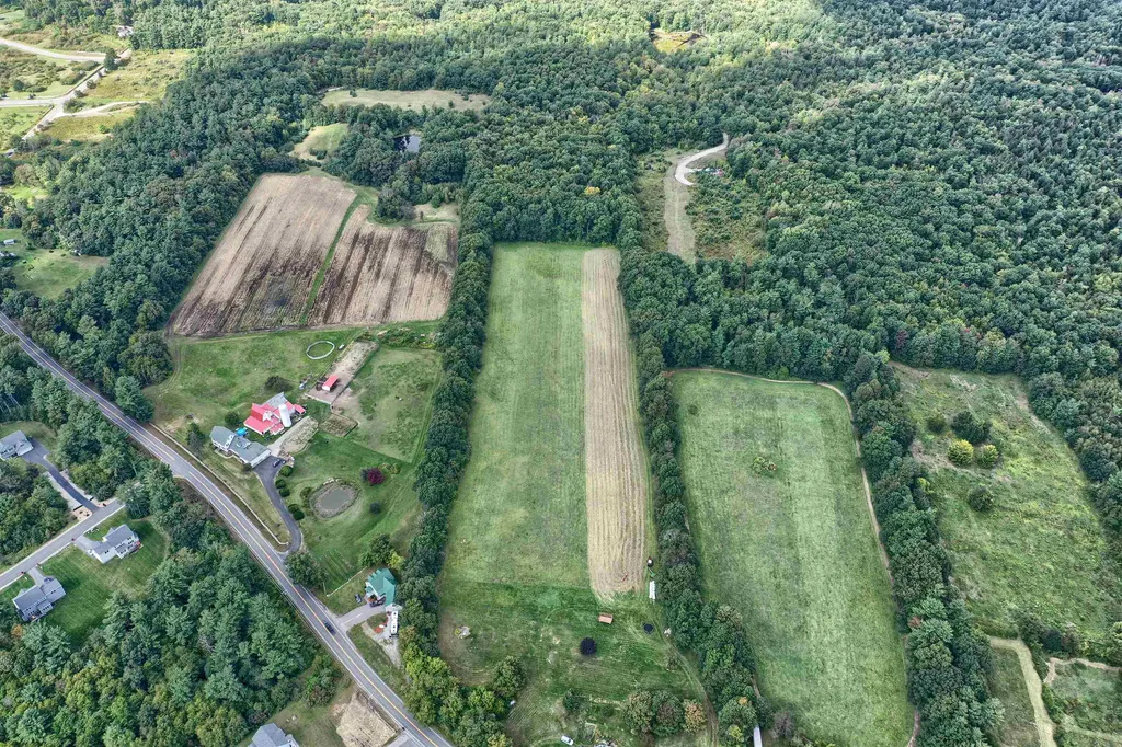 611 Haverhill Road Chester NH 03036