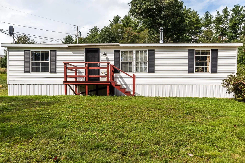 162 Olde Canterbury Road Northwood NH 03261