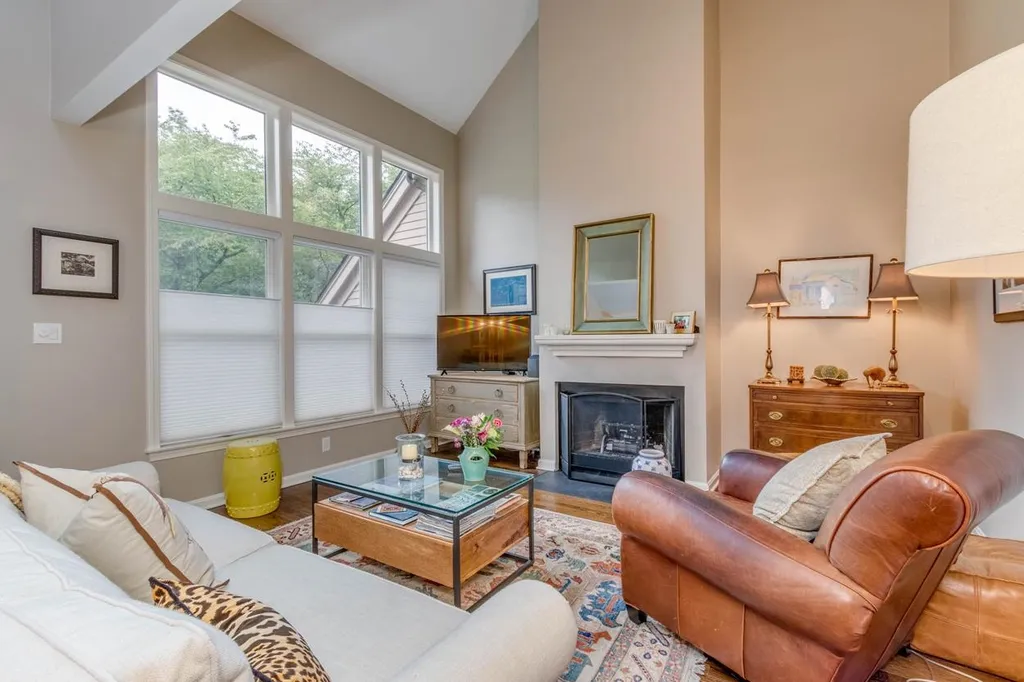 6 Goldfinch Lane Nashua NH 03062