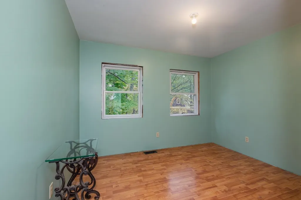6 Park Place Hillsborough NH 03244