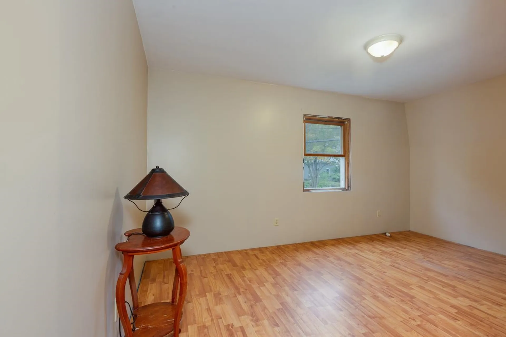 6 Park Place Hillsborough NH 03244