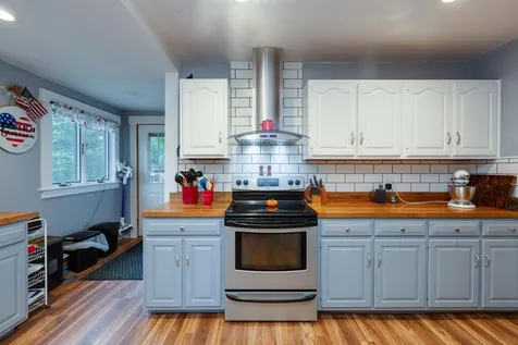 6 Park Place Hillsborough NH 03244