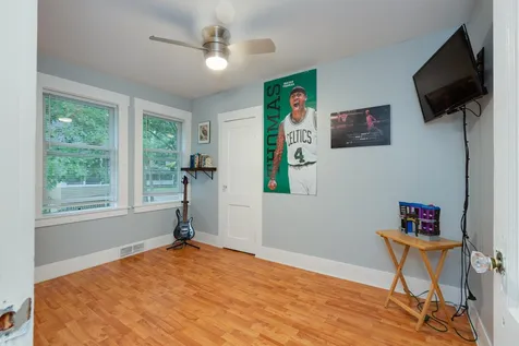 6 Park Place Hillsborough NH 03244