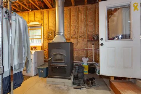 6 Park Place Hillsborough NH 03244