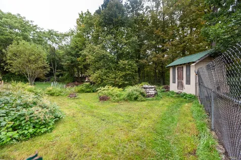6 Park Place Hillsborough NH 03244