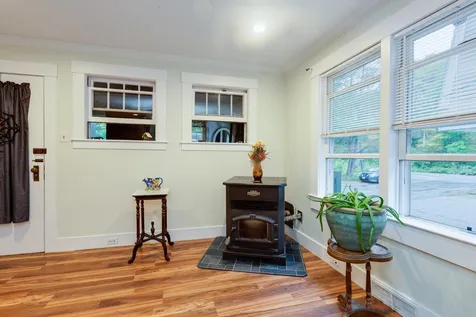 6 Park Place Hillsborough NH 03244
