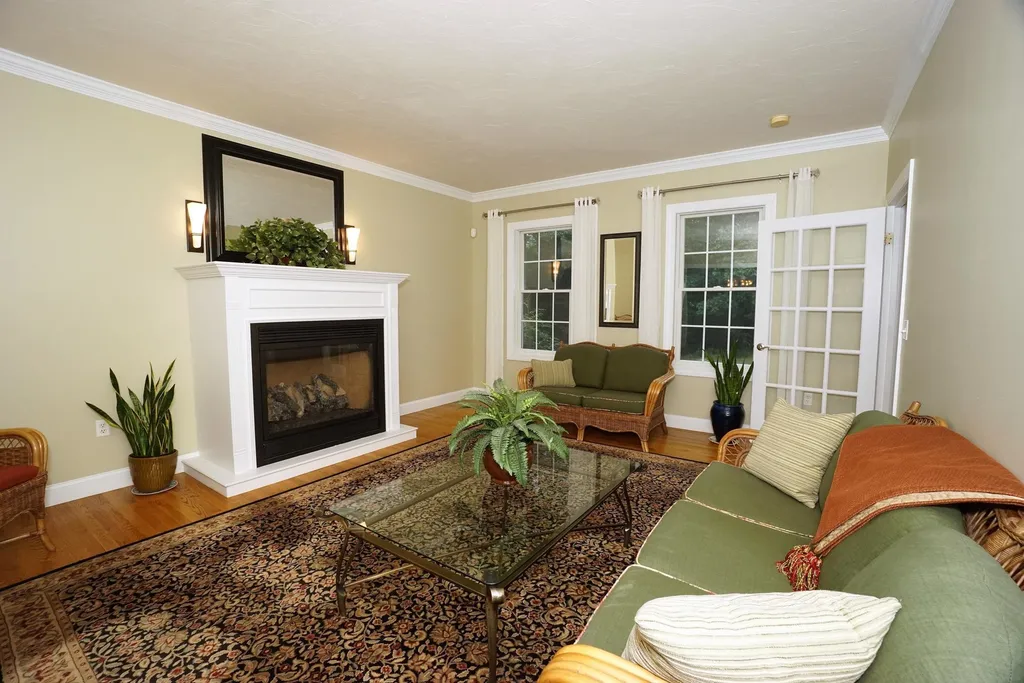 13 New South Drive Amherst NH 03031