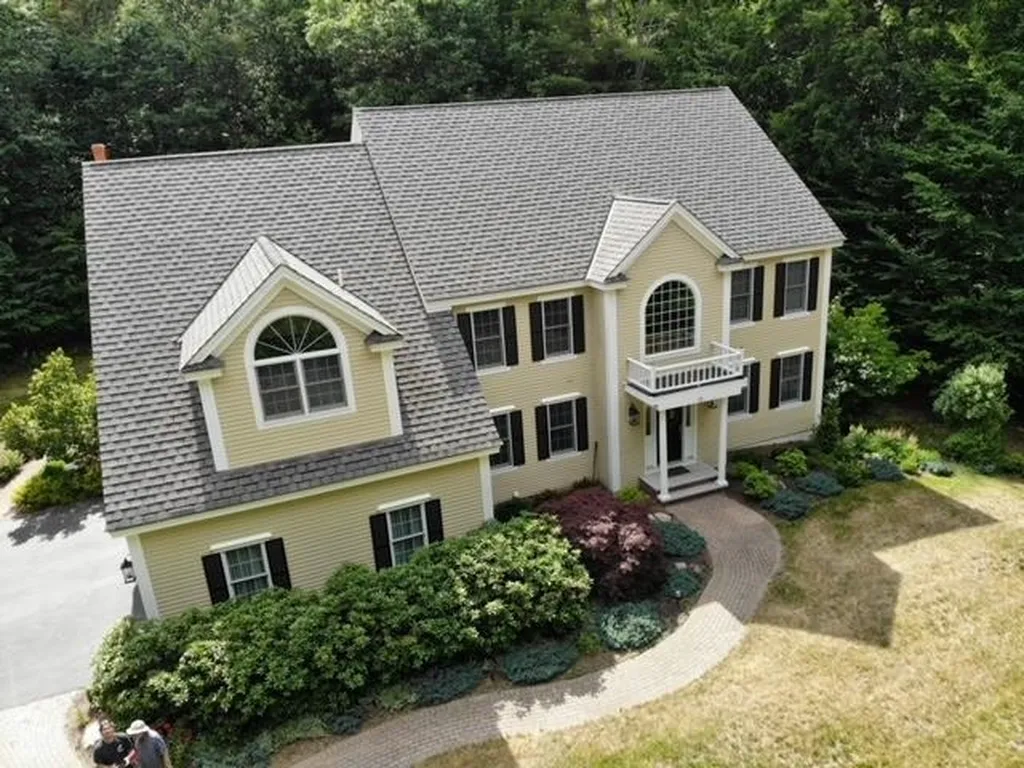 13 New South Drive Amherst NH 03031