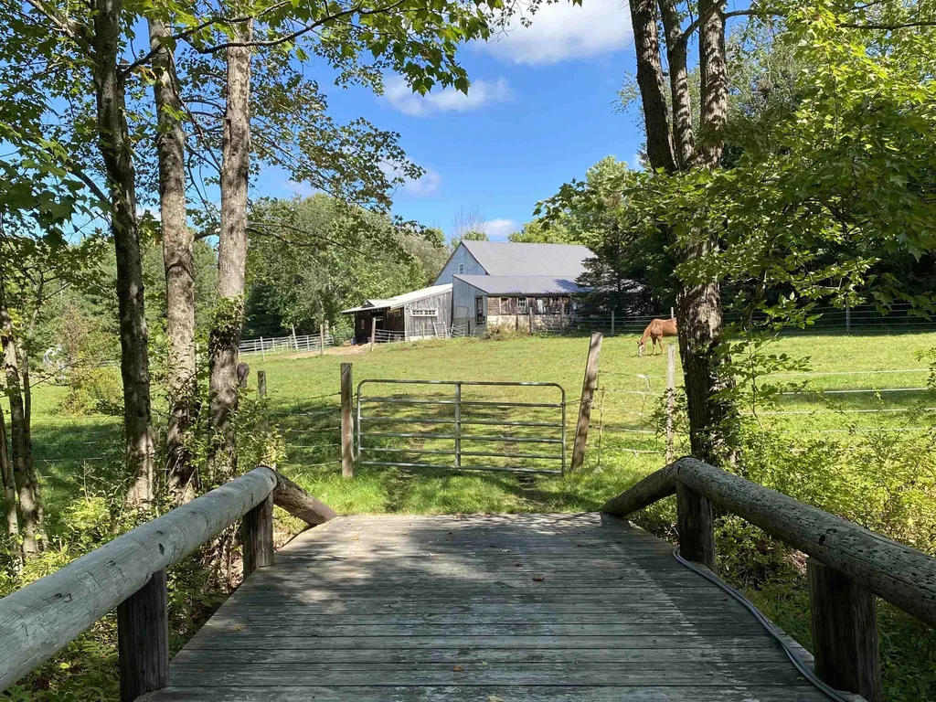 41 Brackett Road Wolfeboro NH 03894