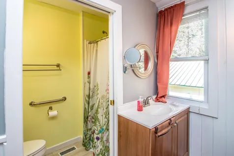 80 Portland Street Lancaster NH 03584