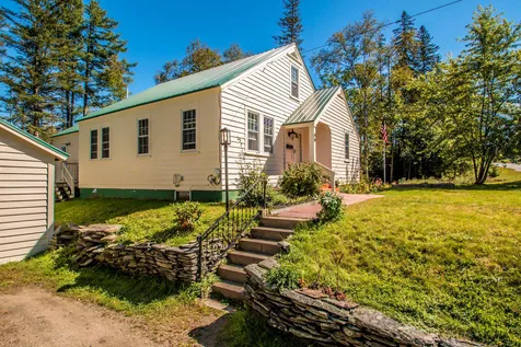 80 Portland Street Lancaster NH 03584