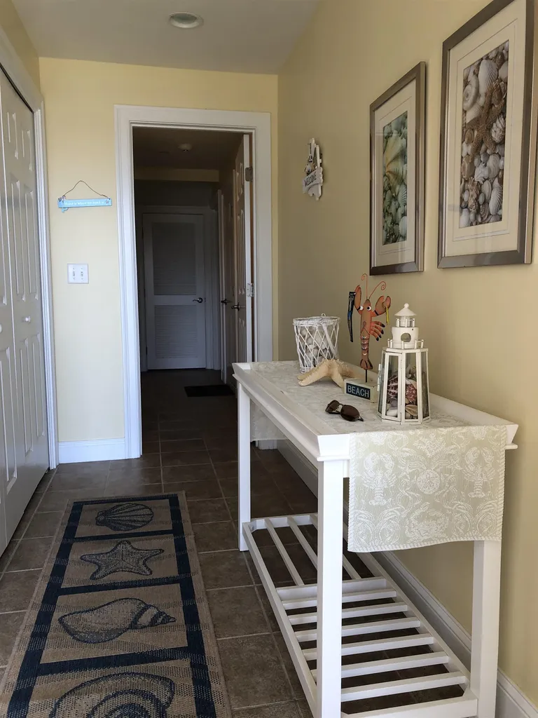 24 Harbor Road Hampton NH 03842