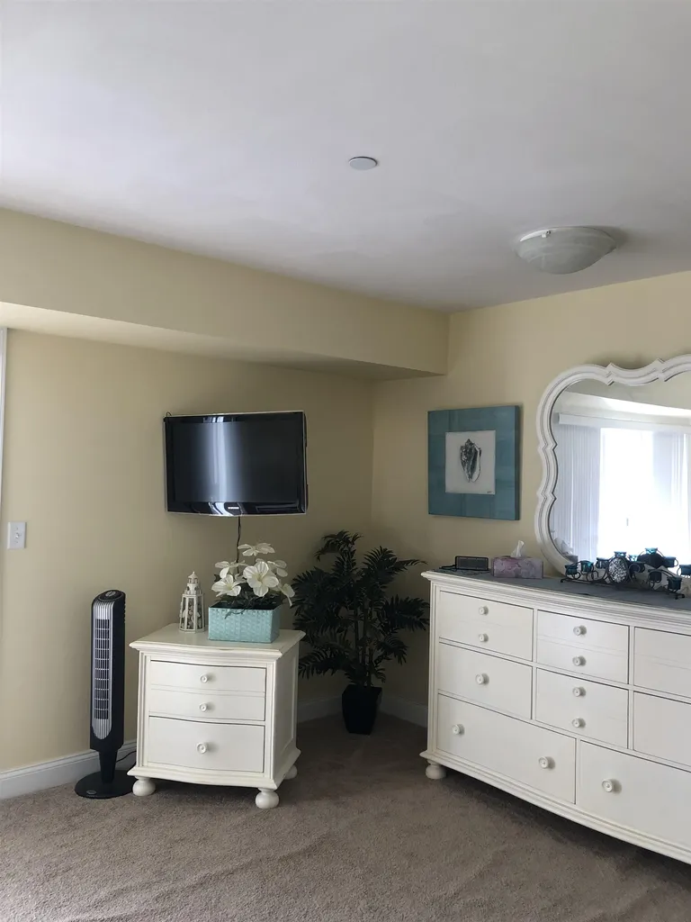 24 Harbor Road Hampton NH 03842