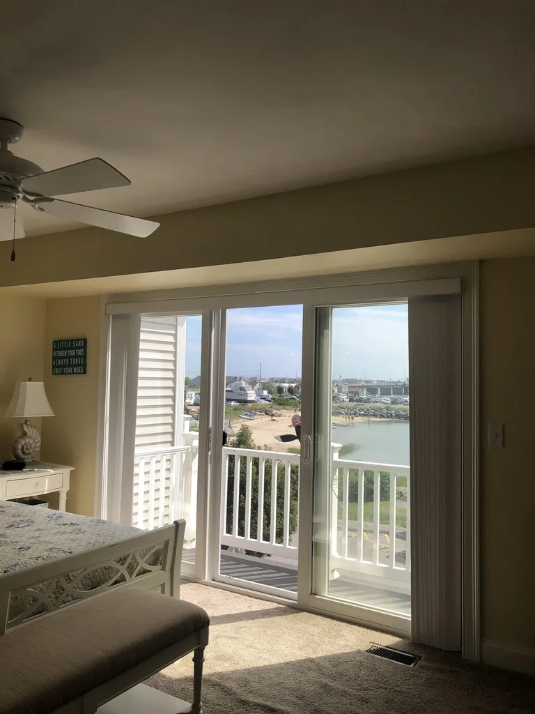 24 Harbor Road Hampton NH 03842