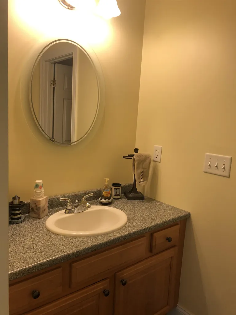 24 Harbor Road Hampton NH 03842