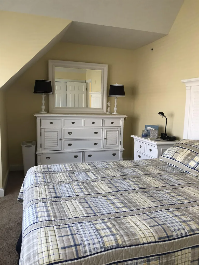 24 Harbor Road Hampton NH 03842