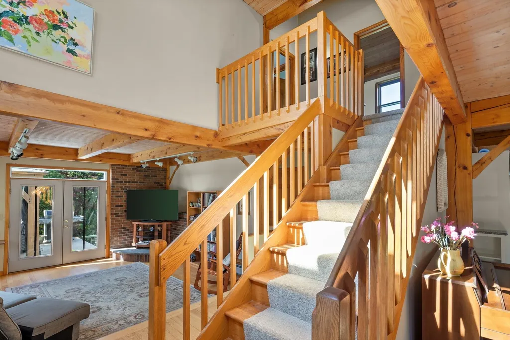 317 Old Farm Road Richmond VT 05477