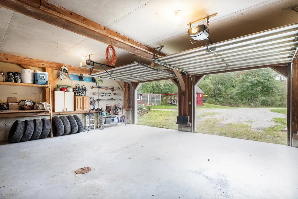 317 Old Farm Road Richmond VT 05477