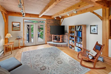 317 Old Farm Road Richmond VT 05477