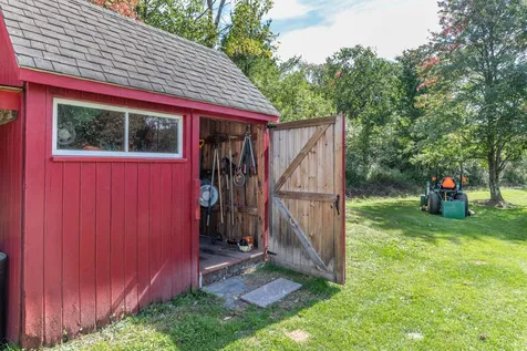 317 Old Farm Road Richmond VT 05477