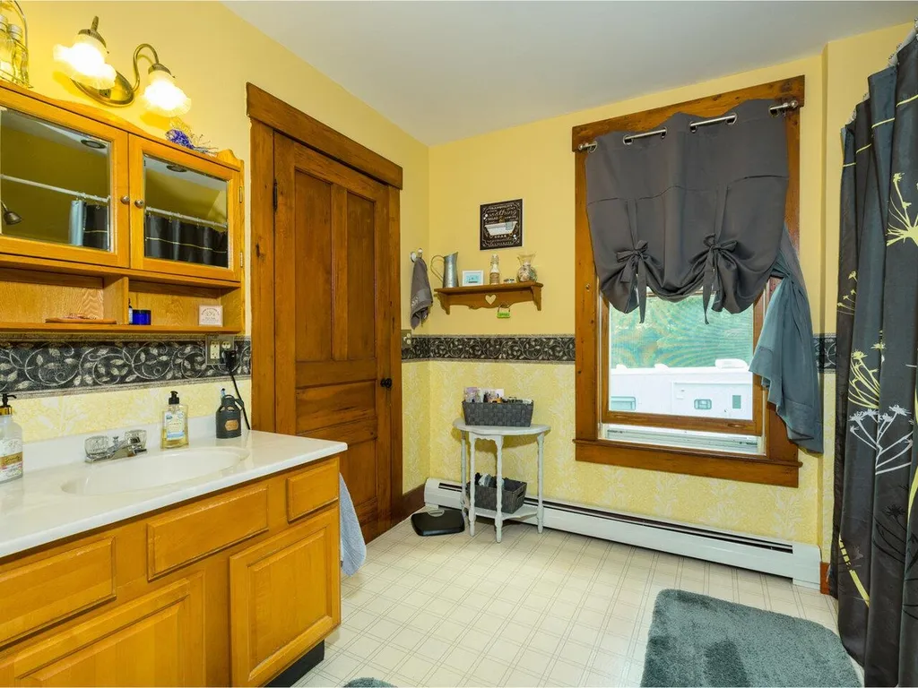 166 Mill Street Barre Town VT 05649