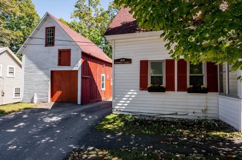 27 Dawson Street Milton NH 03851