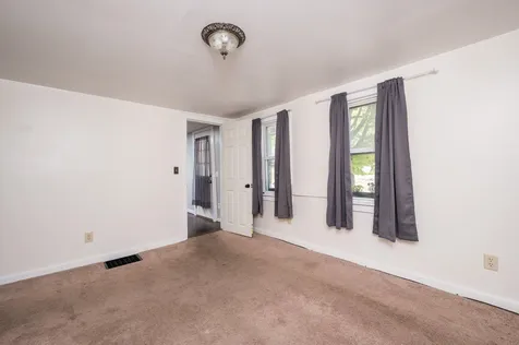 27 Dawson Street Milton NH 03851