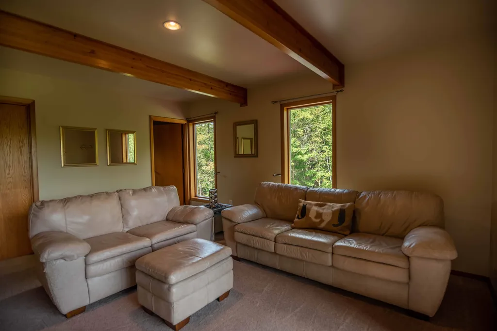 1033 Olde Farms Road Grantham NH 03753