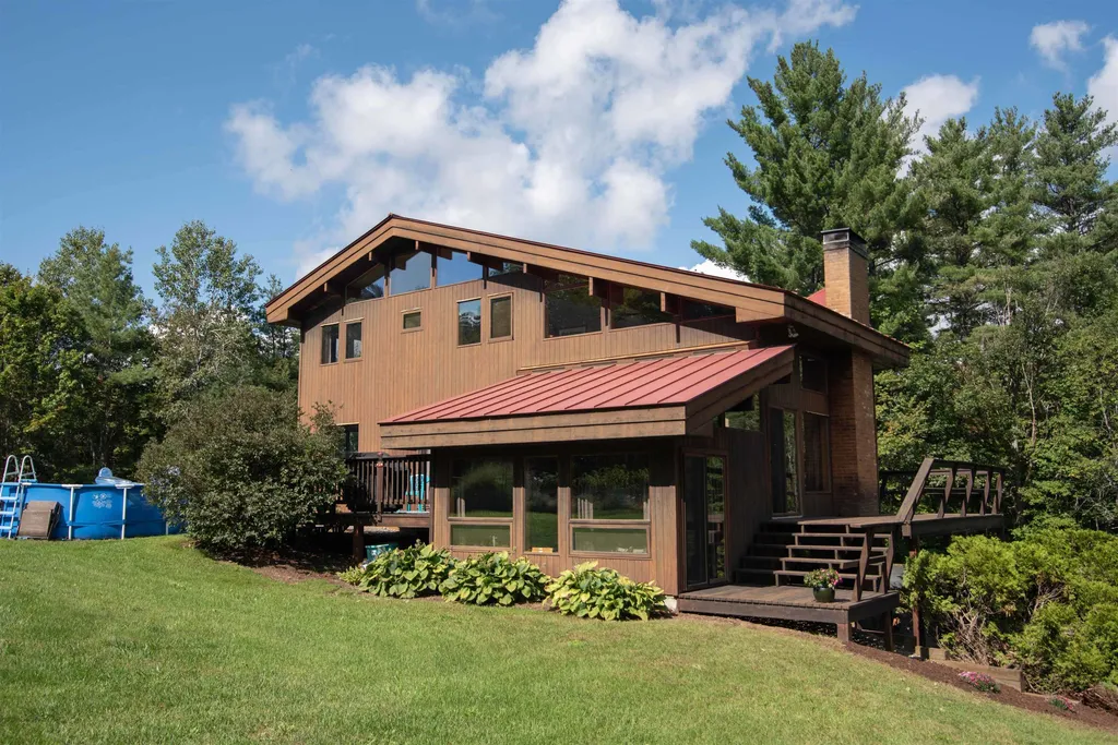 1033 Olde Farms Road Grantham NH 03753