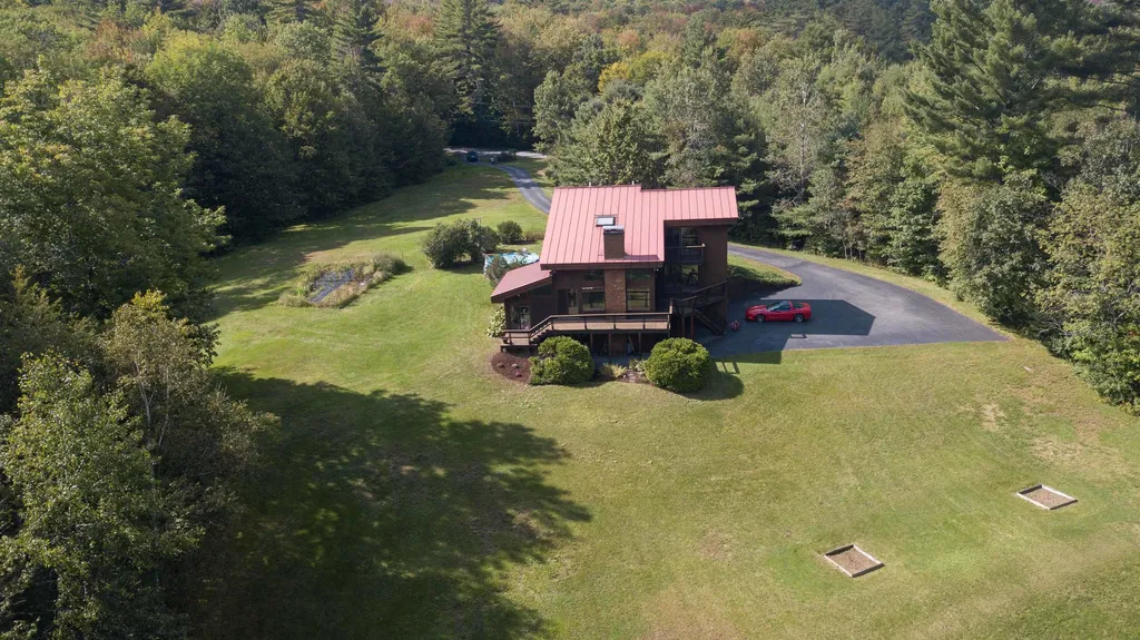 1033 Olde Farms Road Grantham NH 03753