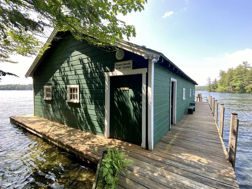 9 Hall Lane Moultonborough NH 03254