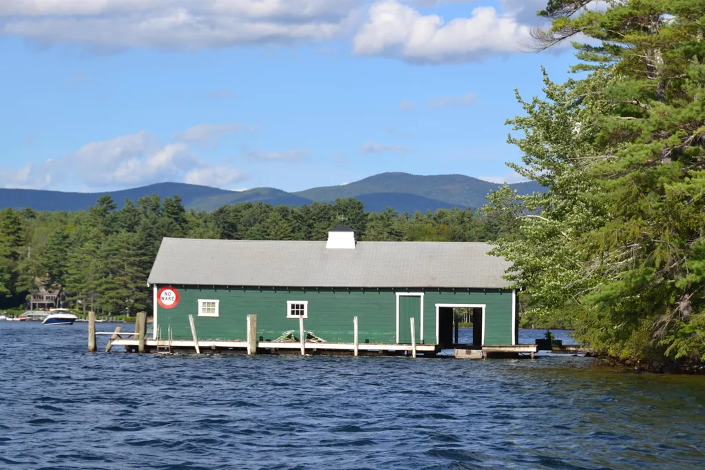 9 Hall Lane Moultonborough NH 03254
