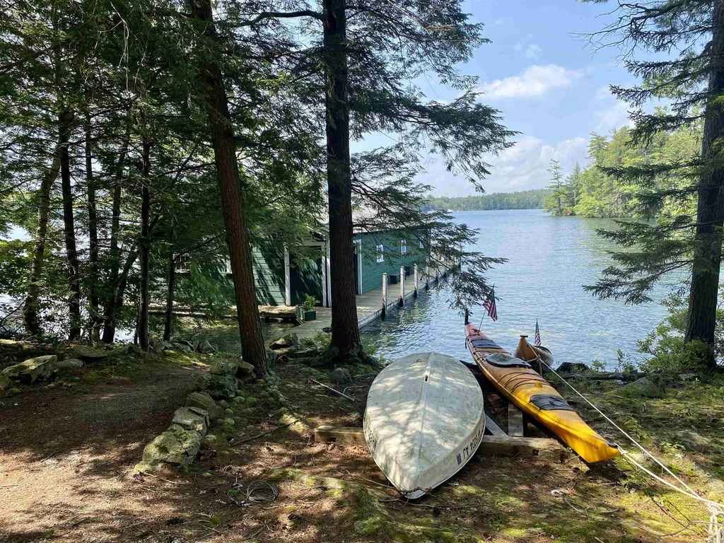 9 Hall Lane Moultonborough NH 03254