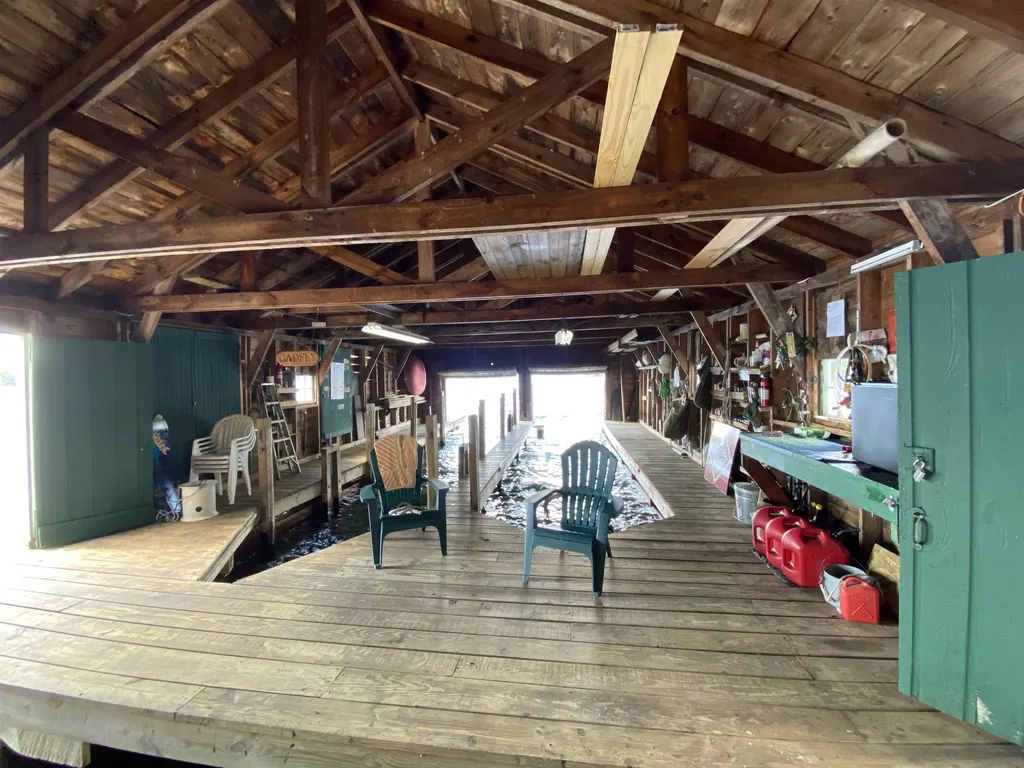 9 Hall Lane Moultonborough NH 03254