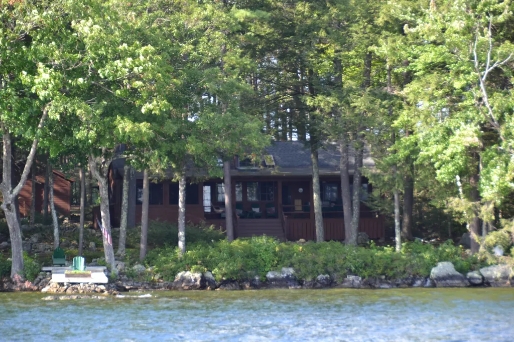 9 Hall Lane Moultonborough NH 03254