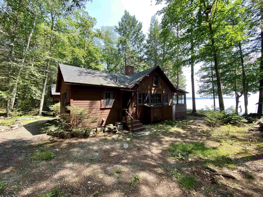 9 Hall Lane Moultonborough NH 03254
