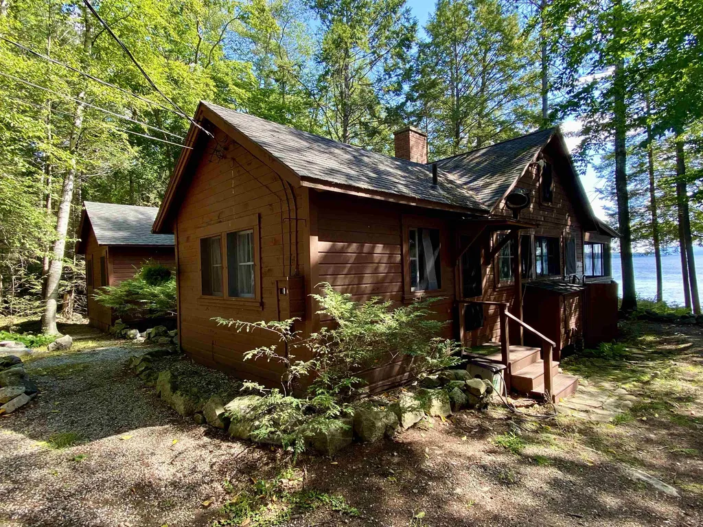9 Hall Lane Moultonborough NH 03254