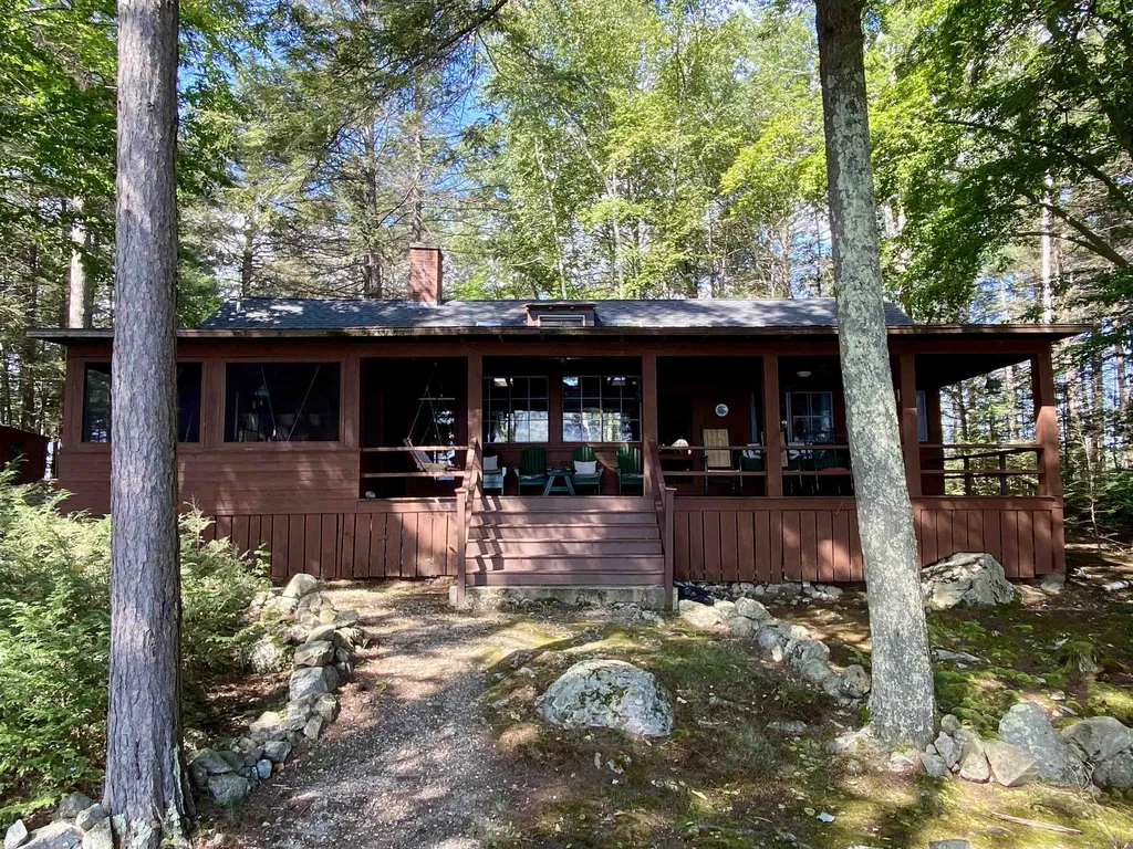 9 Hall Lane Moultonborough NH 03254