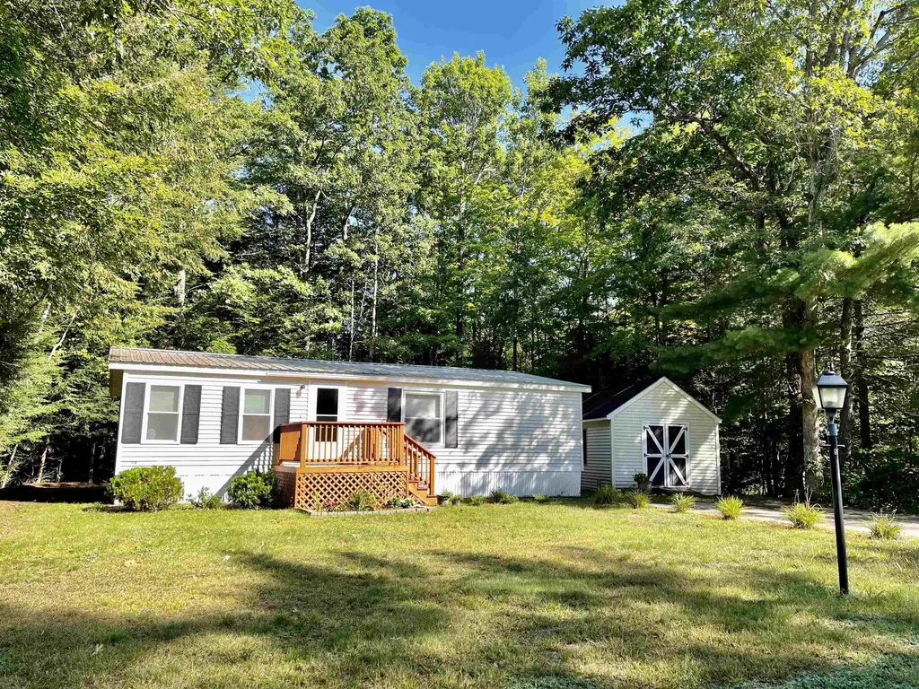 51 Eagles Way Alton NH 03809